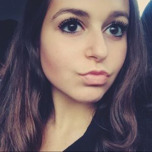 Meet your Posher, Marissa